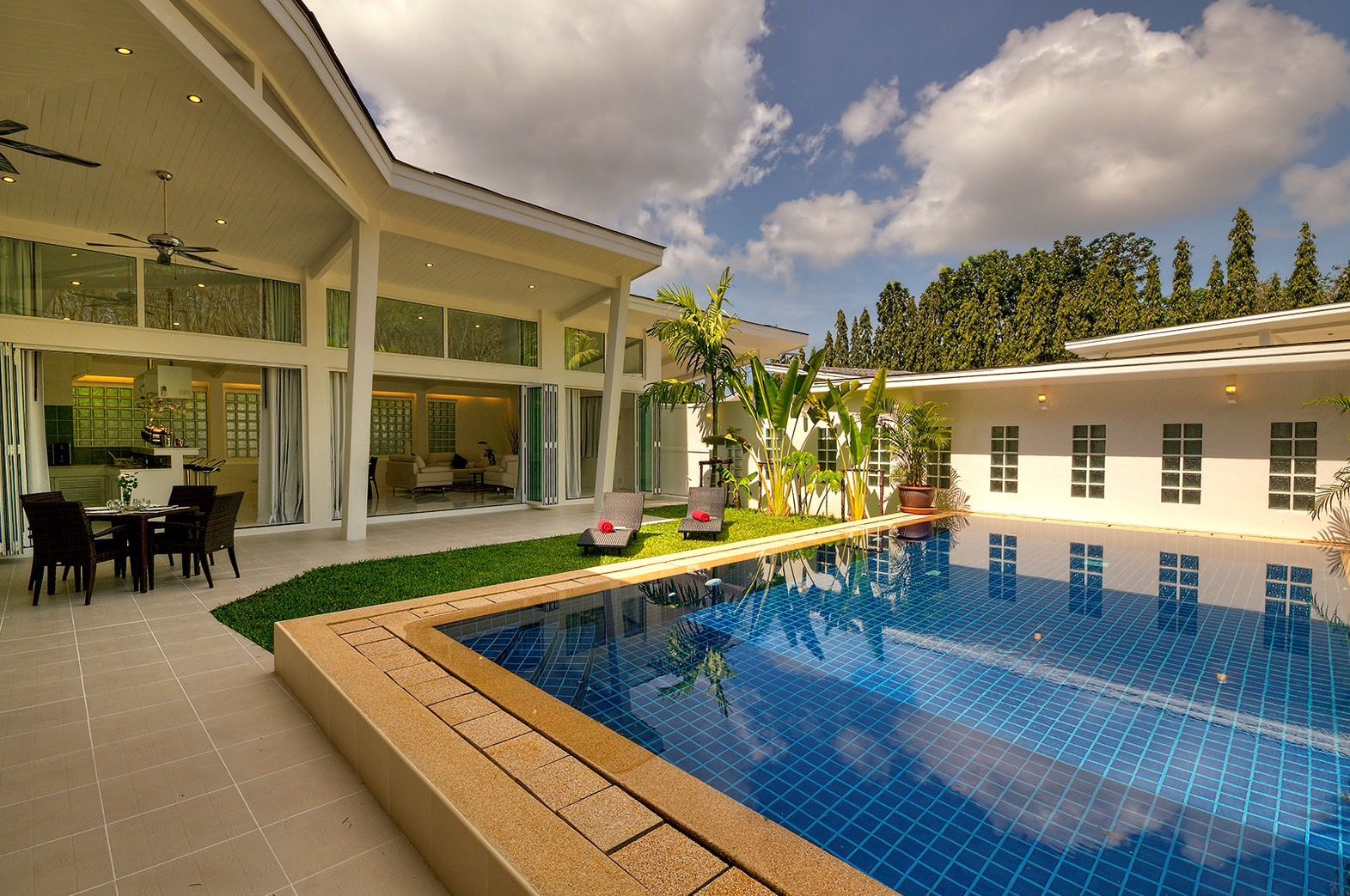 1697690202469 Spacious Villa Paklok