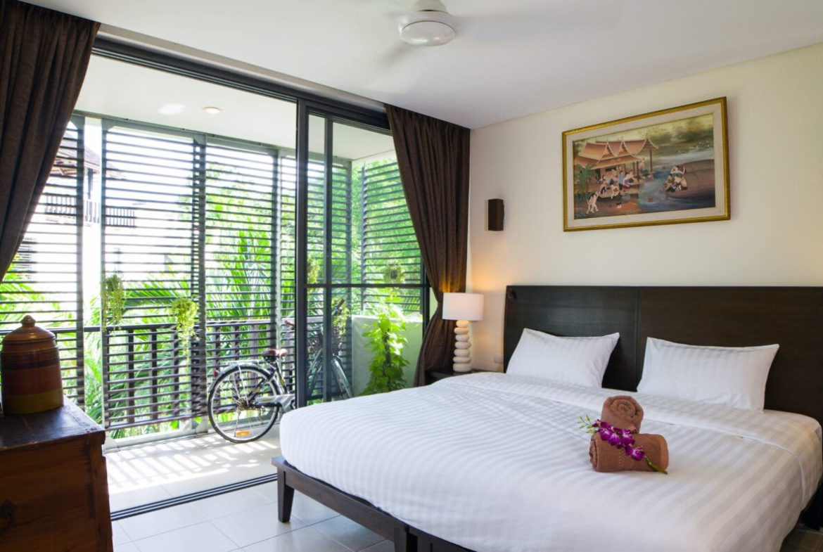 2 Bed Beach Condo with Roof Terrace