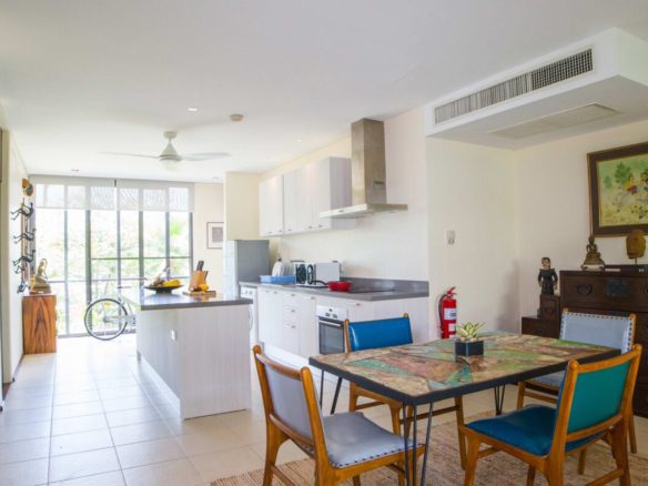 2 Bed Beach Condo with Roof Terrace
