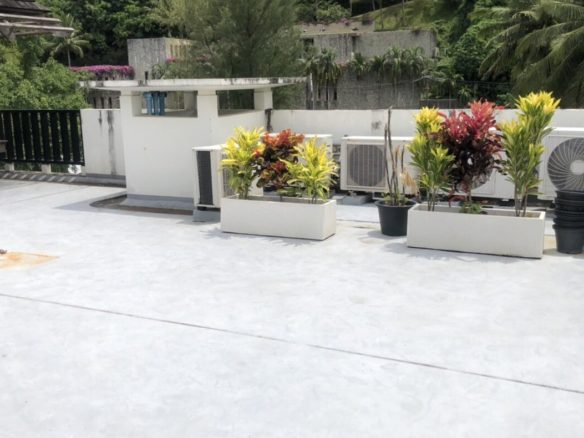 2 Bed Beach Condo with Roof Terrace