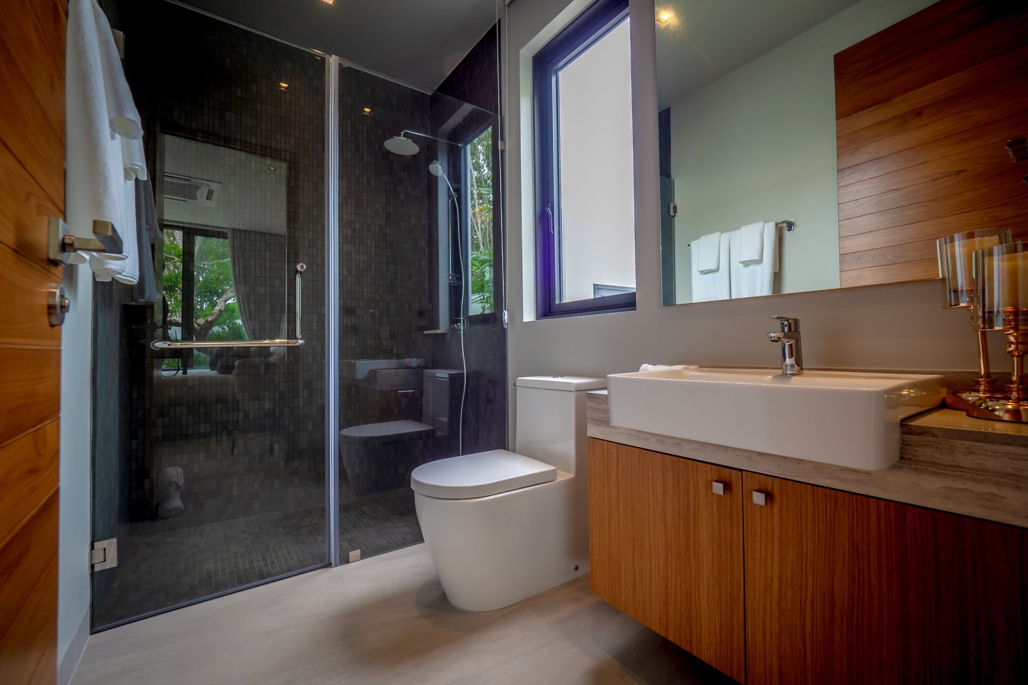 3-BR Autumn Modern Loft – Botanica 02 4-BR Autumn Modern Loft – Botanica