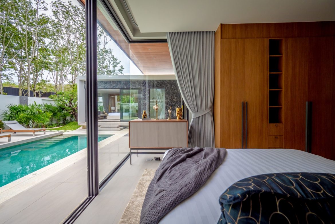 4-BR Autumn Modern Loft – Botanica