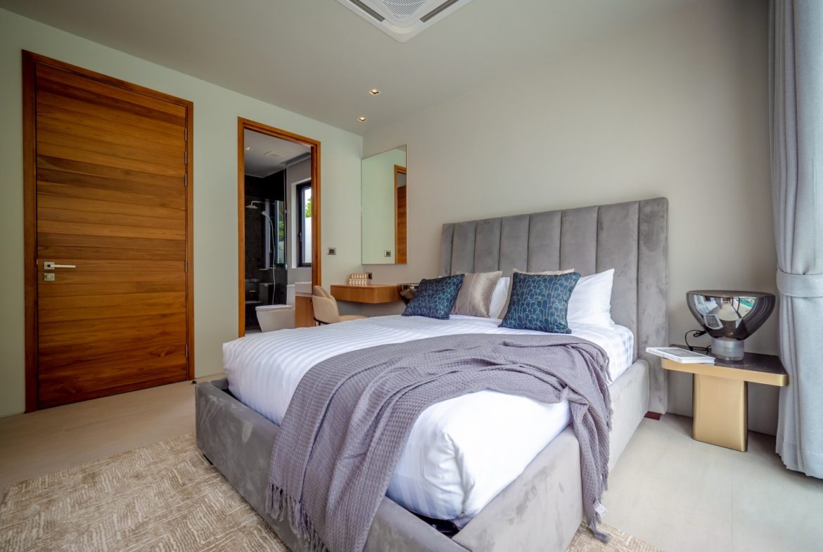 4-BR Autumn Modern Loft – Botanica