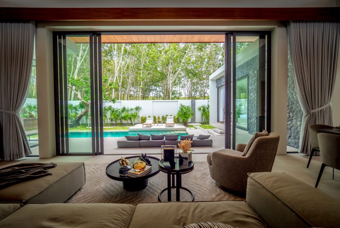 4-BR Autumn Modern Loft – Botanica
