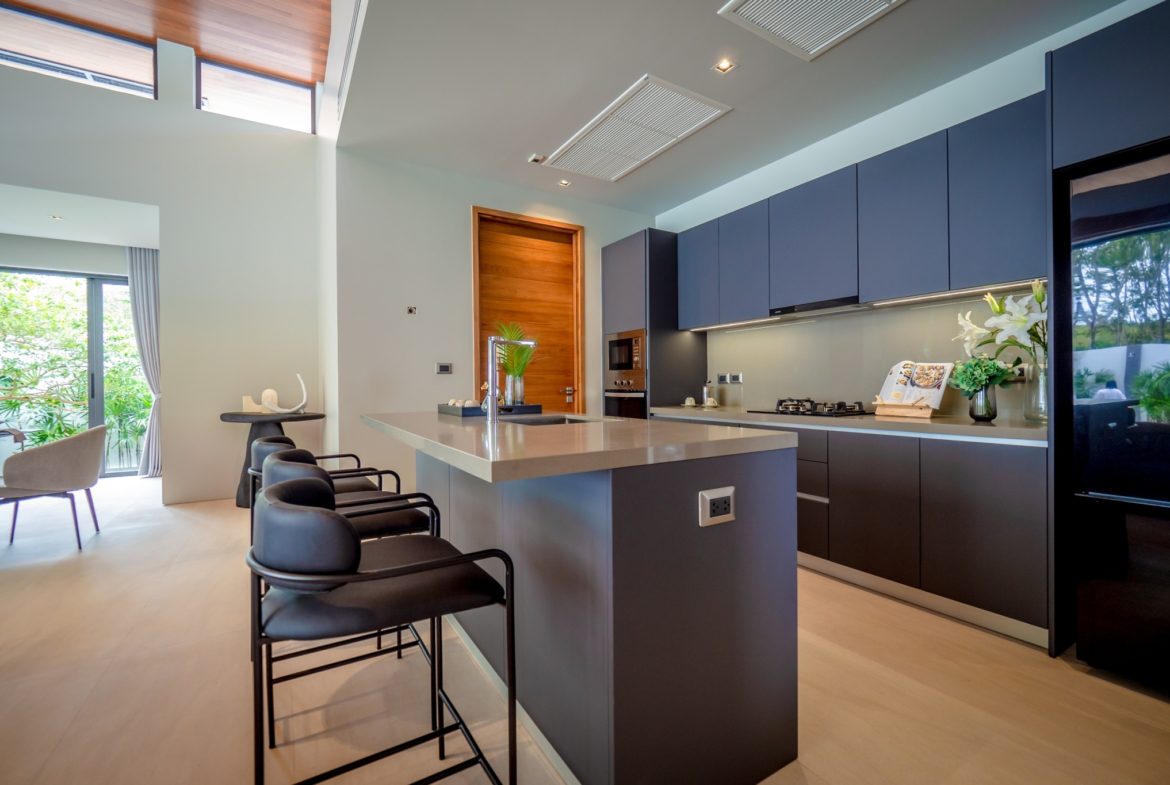 4-BR Autumn Modern Loft – Botanica