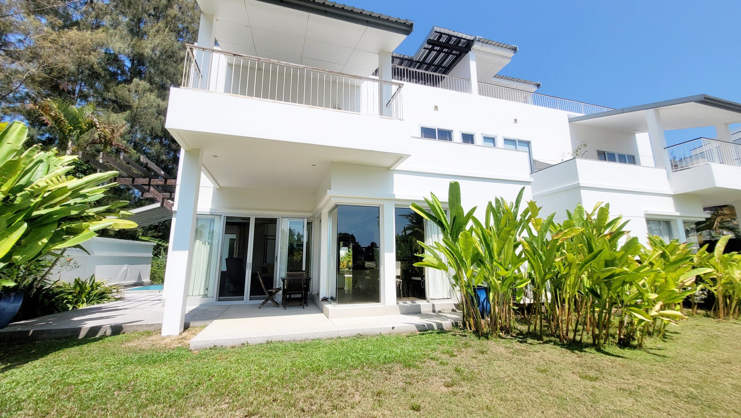 3-Bedroom-Pool-Residence-in-Grove-Gardens-Phuket-18-scaled 3-Bedroom Pool Residence in Grove Gardens Phuket