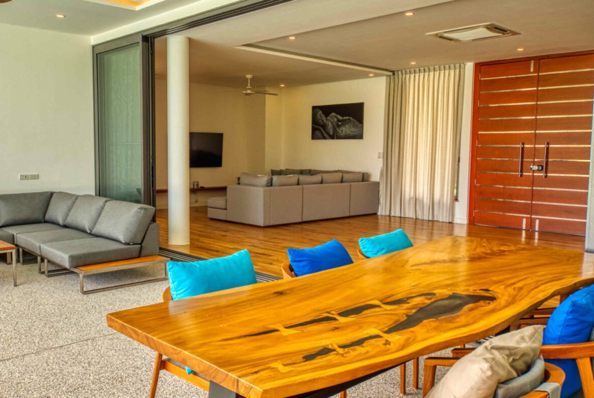 Modern 4 Bed Laguna Golf Villa