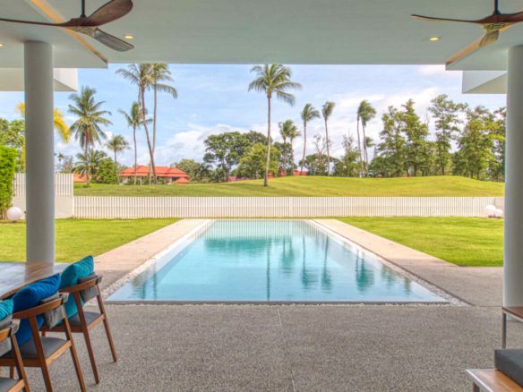 Modern 4 Bed Laguna Golf Villa
