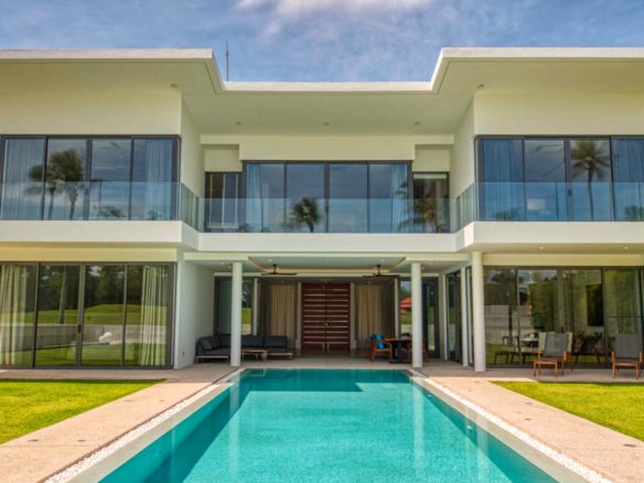 Modern 4 Bed Laguna Golf Villa