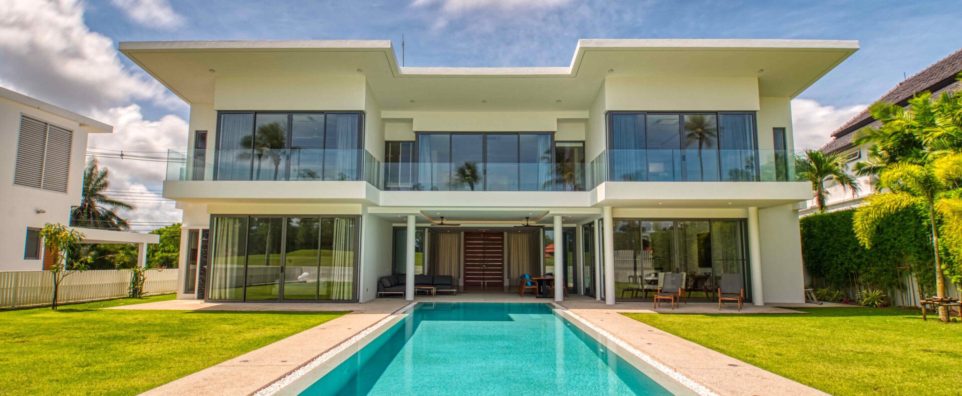 4-Bed-Laguna-Golf-Villa-19-1920×790 Modern 4 Bed Laguna Golf Villa