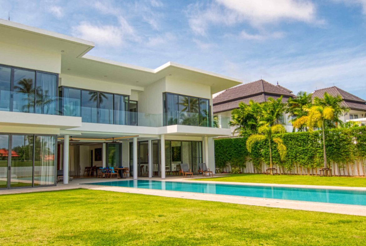 Modern 4 Bed Laguna Golf Villa