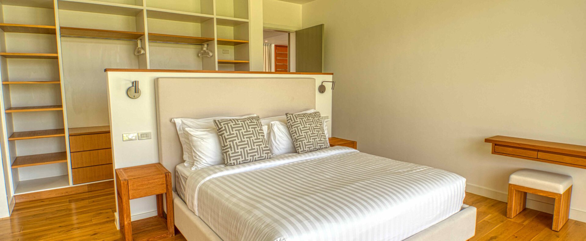 4-Bed-Laguna-Golf-Villa-24-1920×790 Modern 4 Bed Laguna Golf Villa