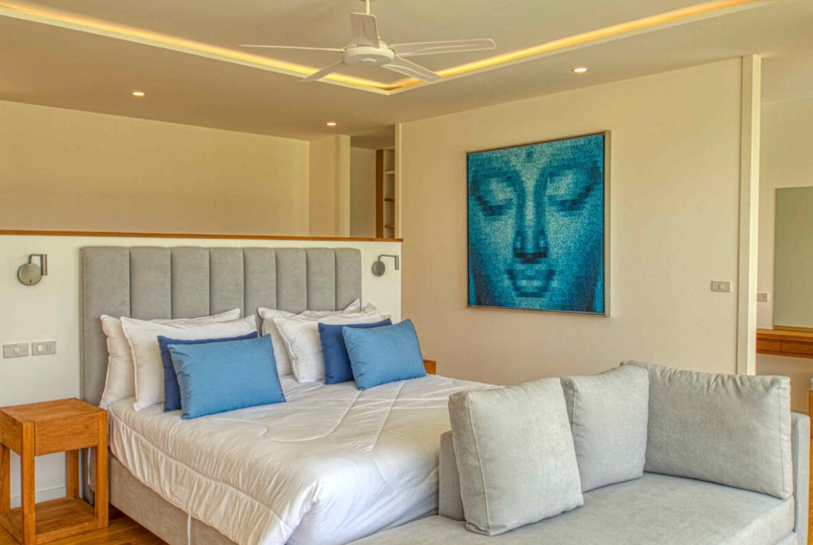 Modern 4 Bed Laguna Golf Villa