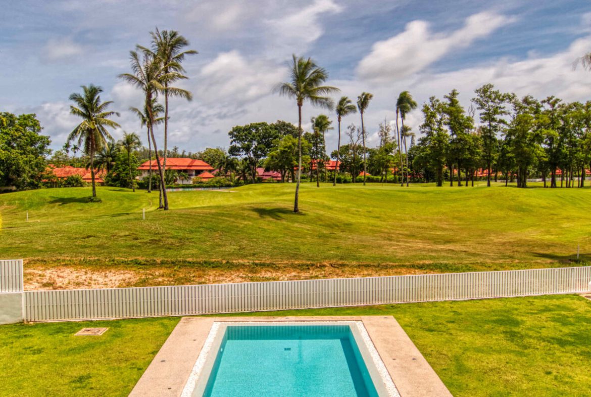 Modern 4 Bed Laguna Golf Villa