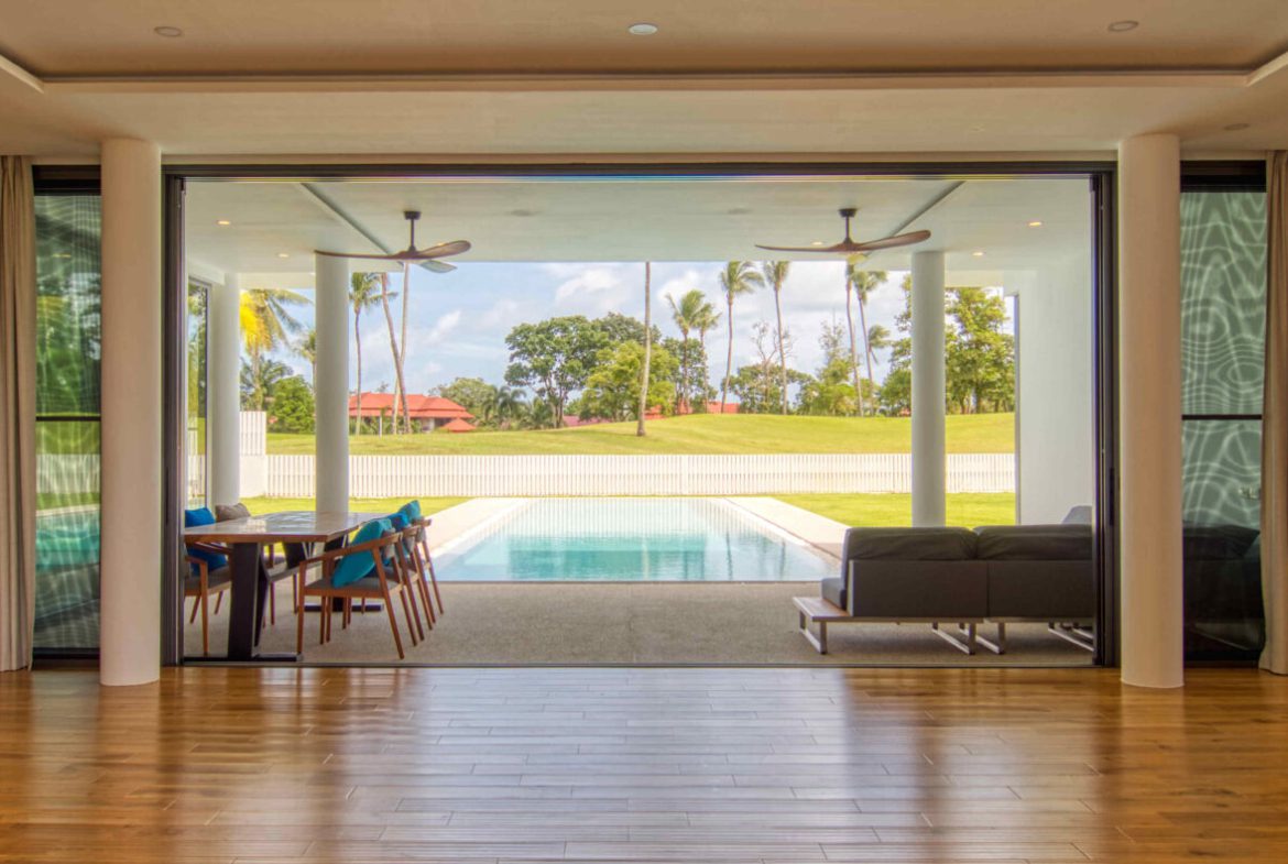 Modern 4 Bed Laguna Golf Villa