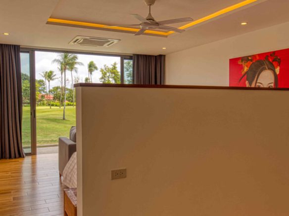 Modern 4 Bed Laguna Golf Villa