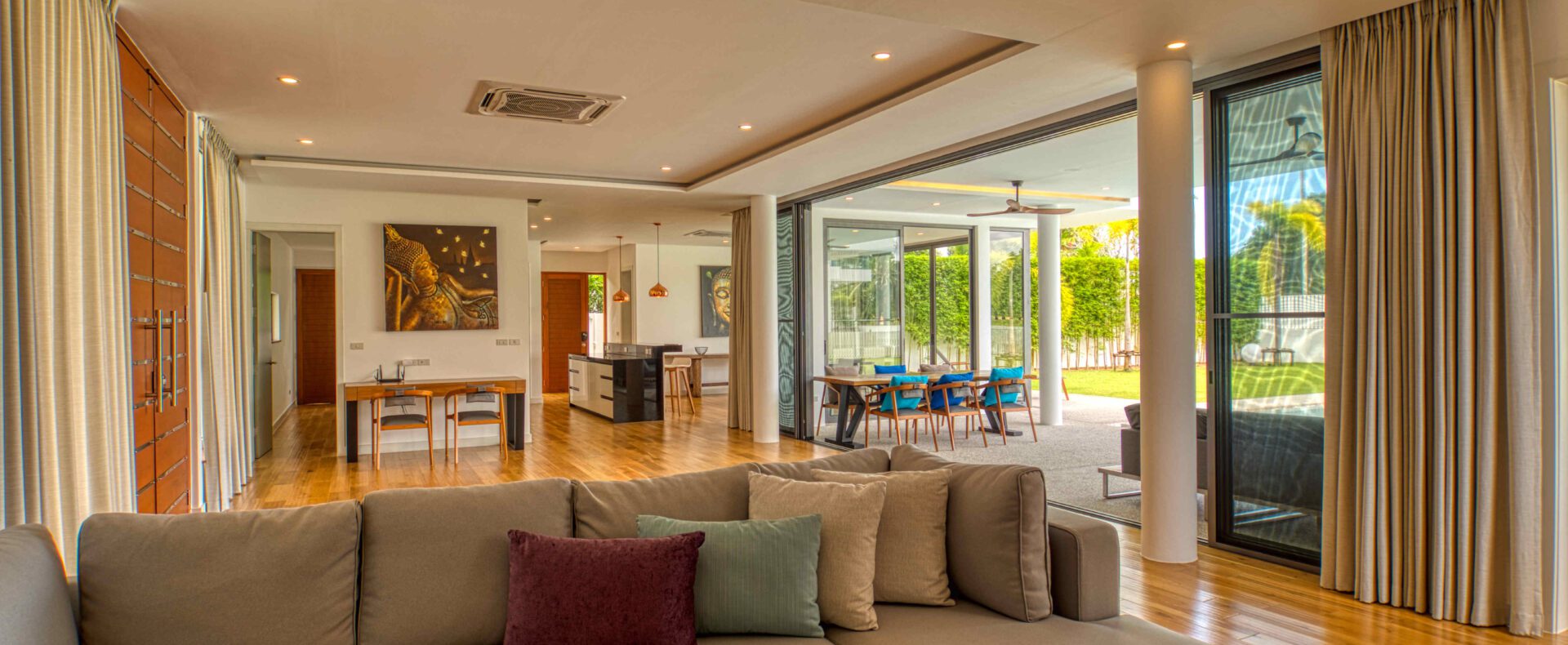 4-Bed-Laguna-Golf-Villa-9-1920×790 Modern 4 Bed Laguna Golf Villa