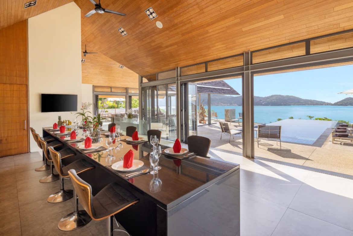 5-Bedroom Villa with Panoramic Ocean Views