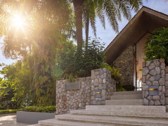 5-Bedroom Villa with Panoramic Ocean Views