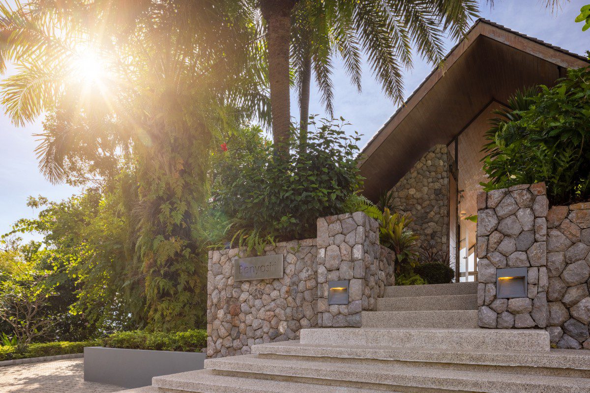 5-Bedroom Villa with Panoramic Ocean Views