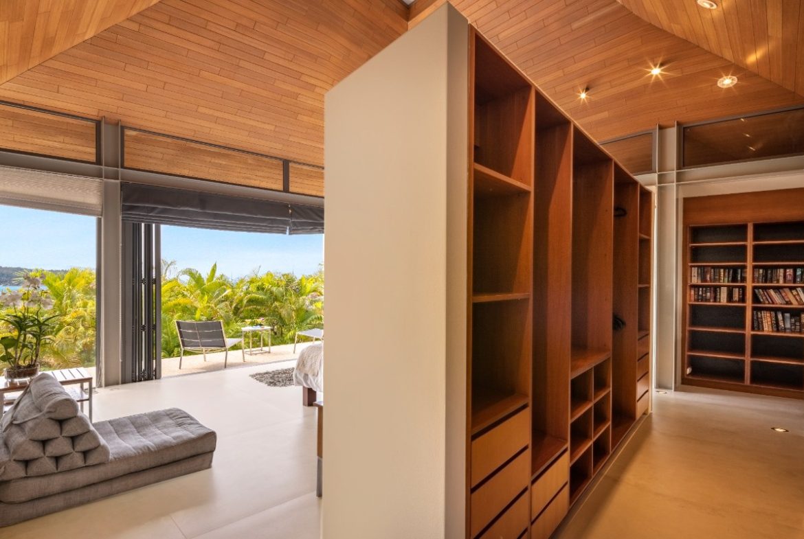 5-Bedroom Villa with Panoramic Ocean Views