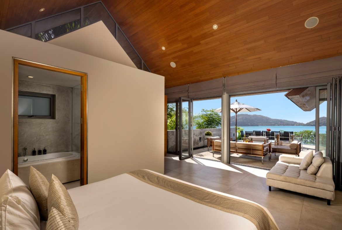5-Bedroom Villa with Panoramic Ocean Views