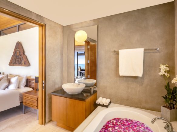 5-Bedroom Villa with Panoramic Ocean Views