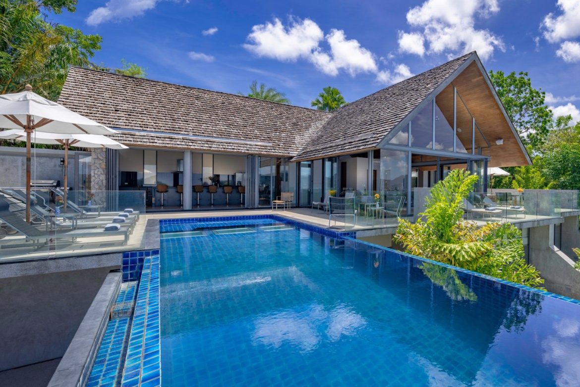 5-Bedroom Villa with Panoramic Ocean Views