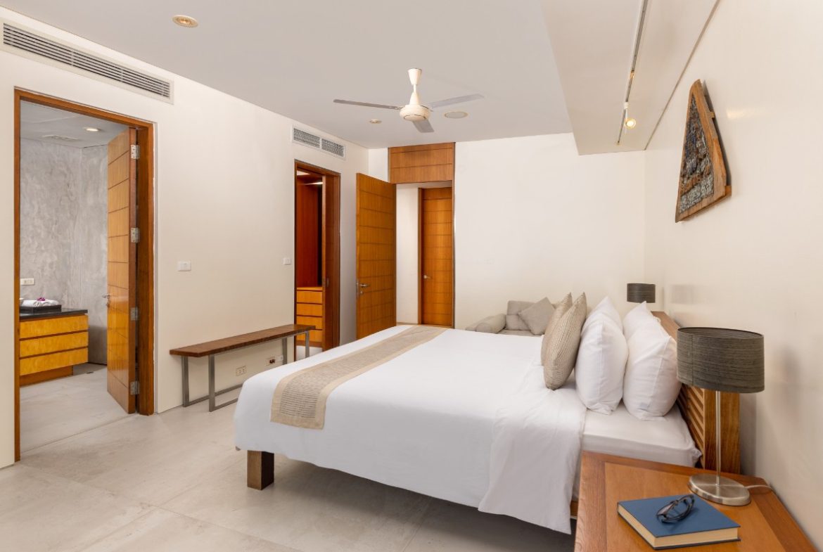 5-Bedroom Villa with Panoramic Ocean Views