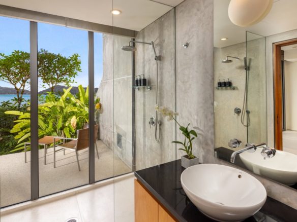 5-Bedroom Villa with Panoramic Ocean Views