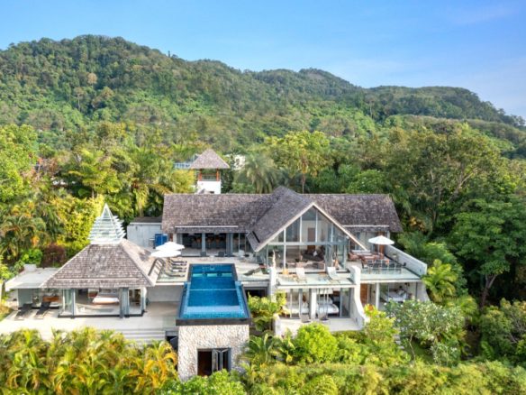 5-Bedroom Villa with Panoramic Ocean Views