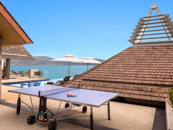 5-Bedroom Villa with Panoramic Ocean Views