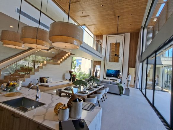 5-Bedroom Modern Pool Villa in Cherngtalay, Phuket