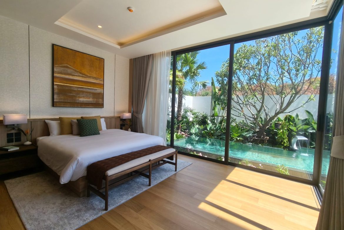 5-Bedroom Modern Pool Villa in Cherngtalay, Phuket