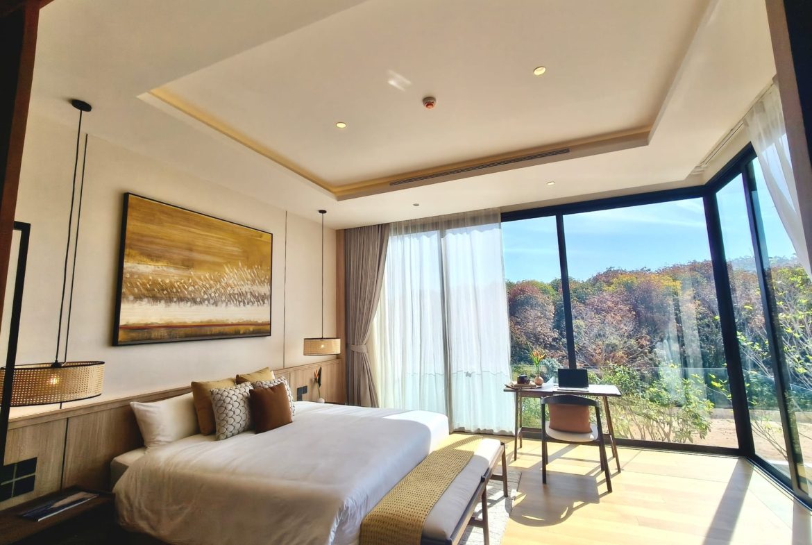 5-Bedroom Modern Pool Villa in Cherngtalay, Phuket