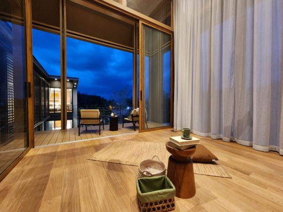 5-Bedroom Modern Pool Villa in Cherngtalay, Phuket