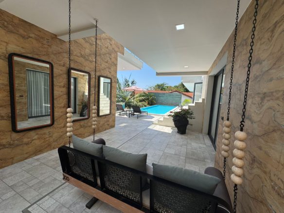 6 Bedroom Sea View Villa in Kamala