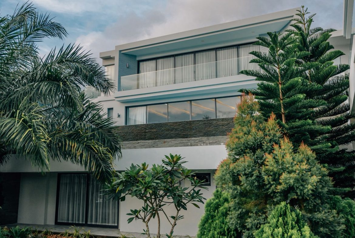 6 Bedroom Sea View Villa in Kamala