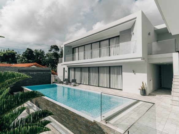 6 Bedroom Sea View Villa in Kamala
