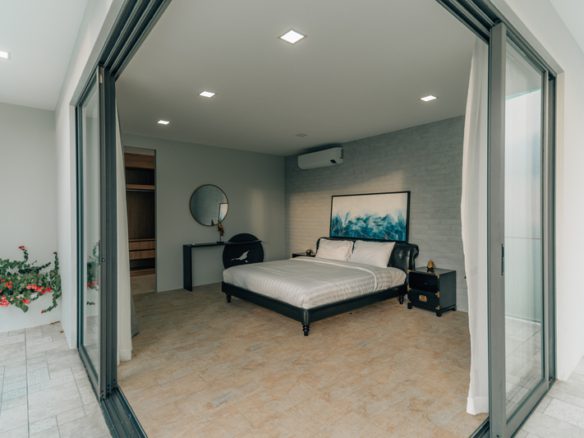6 Bedroom Sea View Villa in Kamala