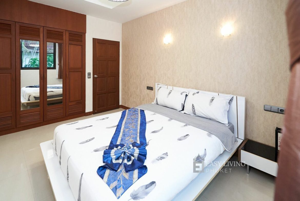 4 – Bedroom The Highland Residence Patong