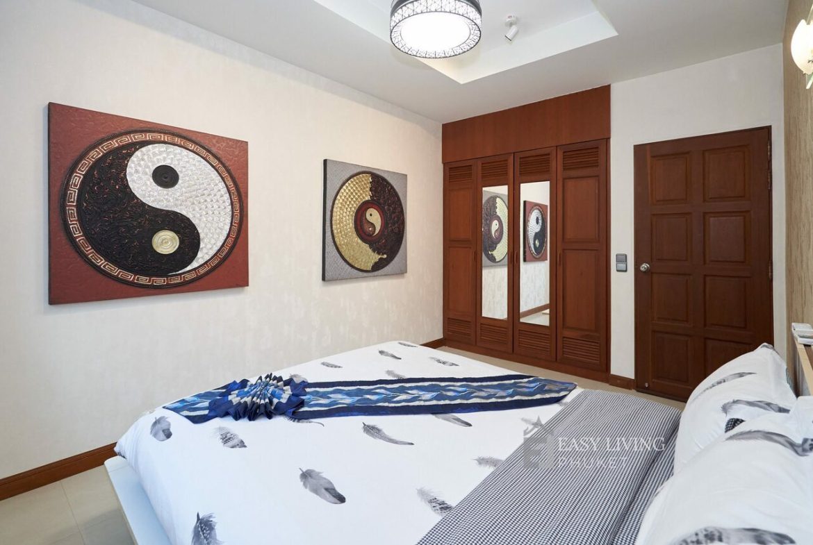 4 – Bedroom The Highland Residence Patong