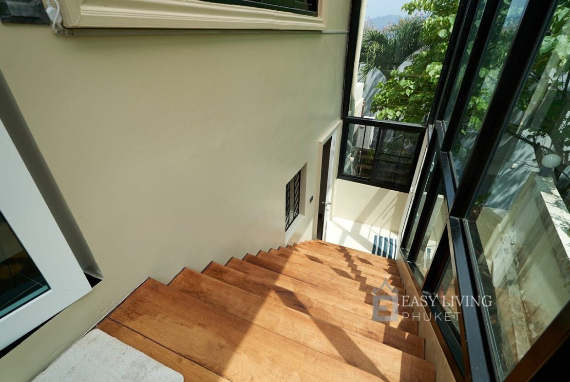 4 – Bedroom The Highland Residence Patong
