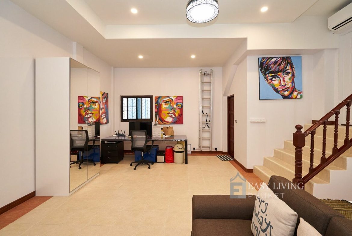 4 – Bedroom The Highland Residence Patong