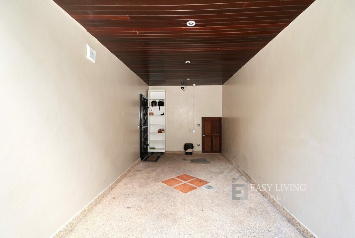4 – Bedroom The Highland Residence Patong