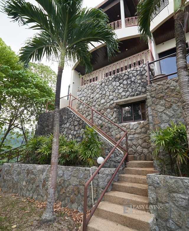 4 – Bedroom The Highland Residence Patong