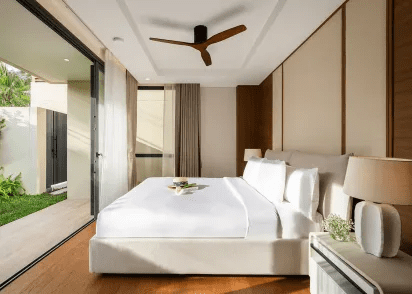 4 Bedroom Oceanfront Villa in Bang Tao