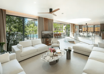4 Bedroom Oceanfront Villa in Bang Tao
