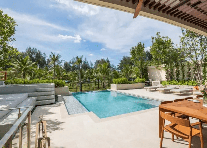 4 Bedroom Oceanfront Villa in Bang Tao