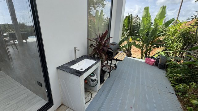 5 Bedroom Sea View Villa in Layan, Phuket